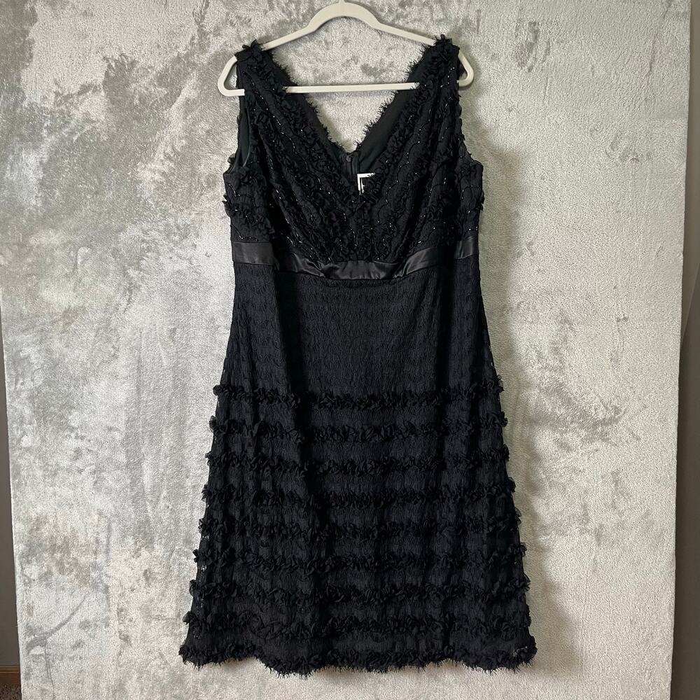 Tadashi‎ Black Lace Dress Sleeveless V Neck Ruffle Gothic Romantic Size 18 Fancy
